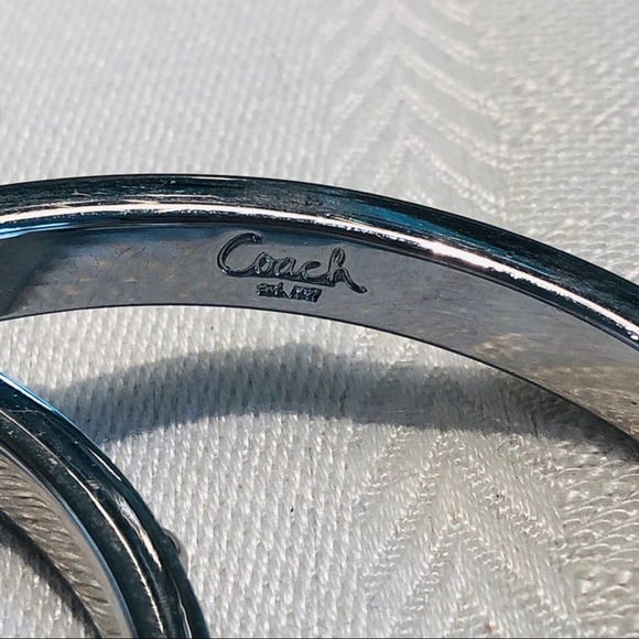 ❗️1 Left❗️EUC Coach 1/4” Silver Stud Bangle - Picture 3 of 7